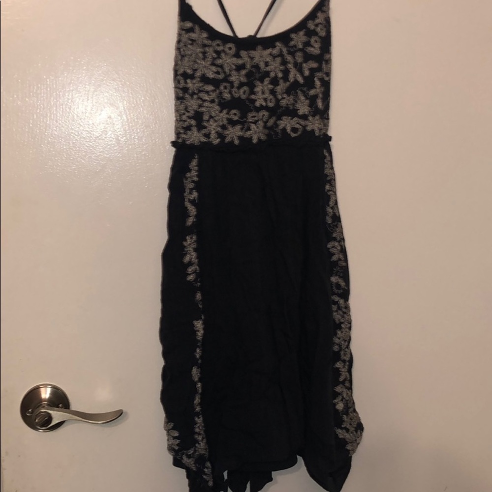 Dress - Picture 2 of 4